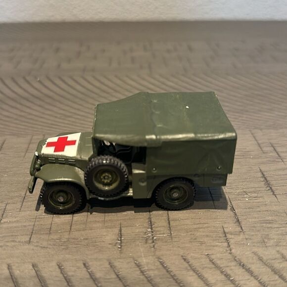 Lot of 3 Military Army Toy Collectables - Picture 6 of 10